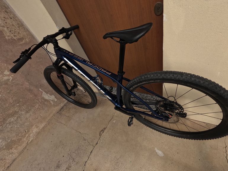 Used trek procaliber 9.6 Trek Procaliber 9.6 2024 Mountainbike, Blue — image 1 of 9