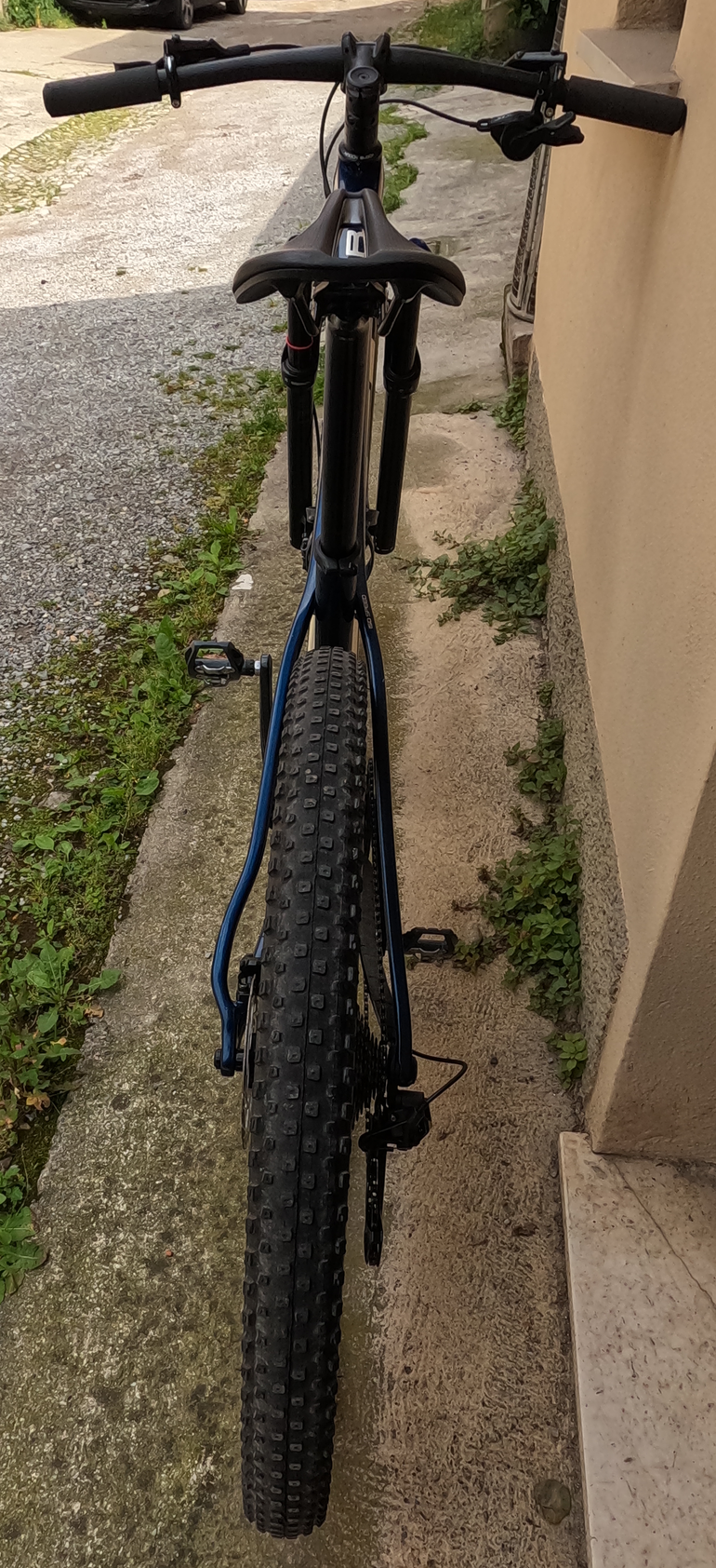 Used trek procaliber 9.6 Trek Procaliber 9.6 2024 Mountainbike, Blue — image 2 of 9