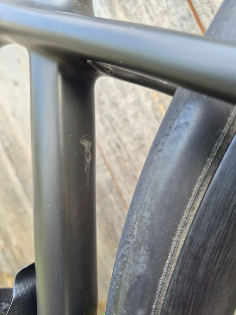 Used Canyon Ultimate CF SL Disc 8.0 Di2 2019 2019 Road & Gravel — image 14 of 16