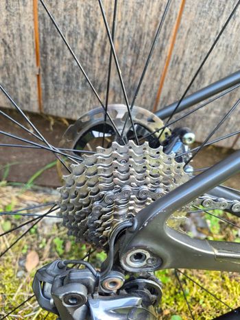 Used Canyon Ultimate CF SL Disc 8.0 Di2 2019 2019 Road & Gravel — image 11 of 16