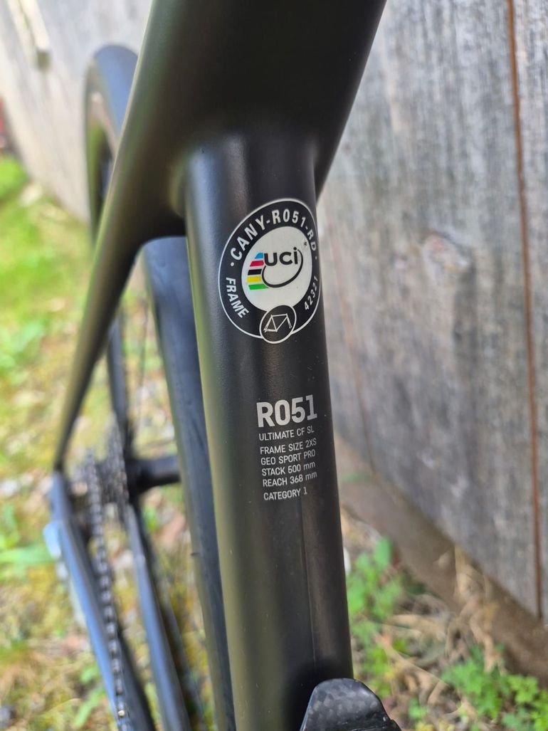 Used Canyon Ultimate CF SL Disc 8.0 Di2 2019 2019 Road & Gravel — image 6 of 16