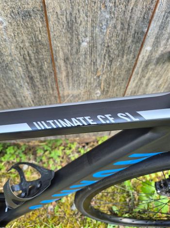 Used Canyon Ultimate CF SL Disc 8.0 Di2 2019 2019 Road & Gravel — image 5 of 16