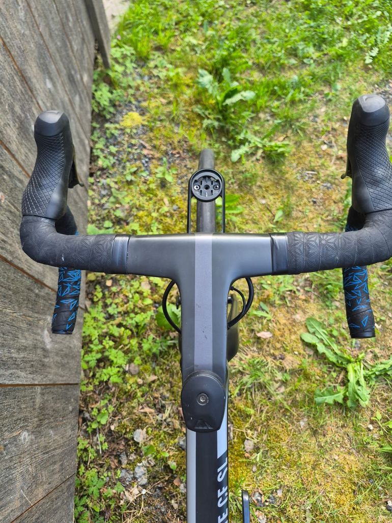 Used Canyon Ultimate CF SL Disc 8.0 Di2 2019 2019 Road & Gravel — image 3 of 16