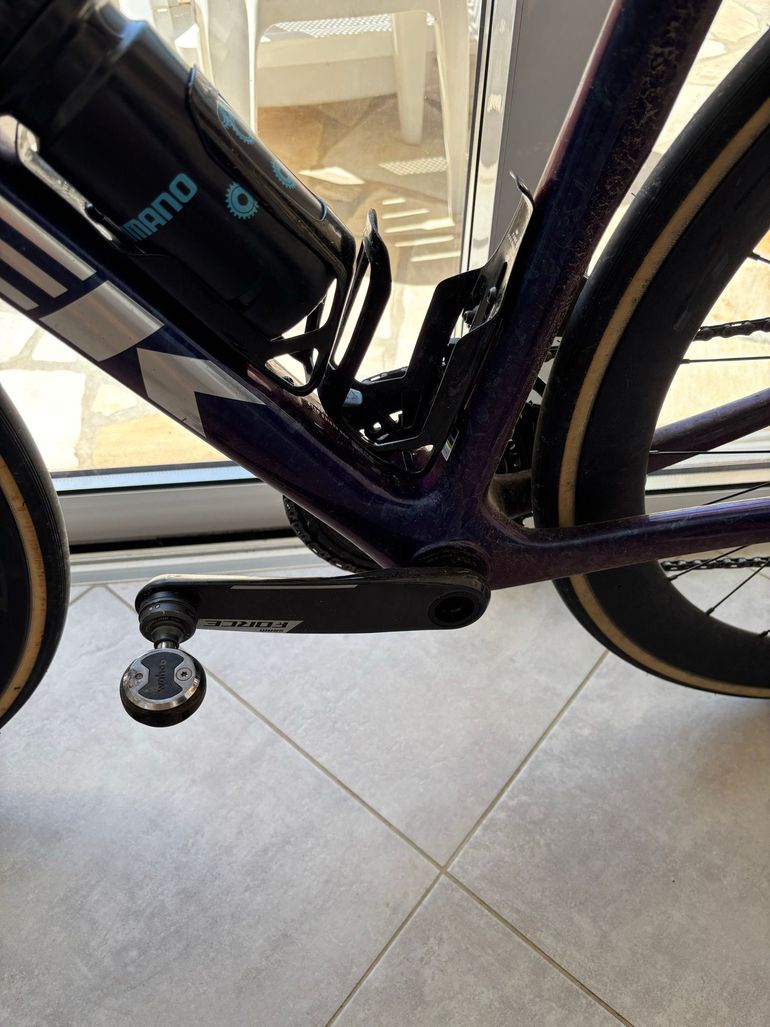 Used Trek Madone SLR 7 AXS Gen 8 2027 2027 Road & Gravel, Violett — image 7 of 9