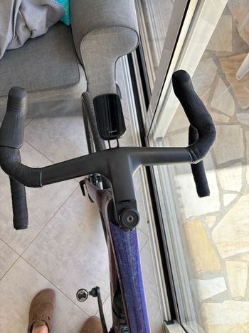 Used Trek Madone SLR 7 AXS Gen 8 2027 2027 Road & Gravel, Violett — image 4 of 9