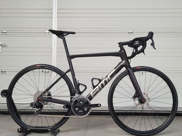 Used BMC Teammachine SLR FOUR 2023 2023 Road & Gravel, Gris claro — image 1 of 9