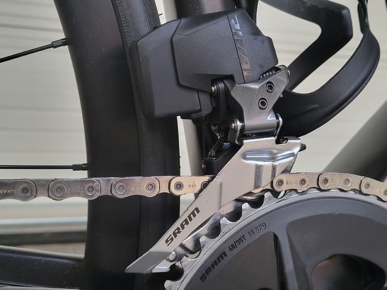 Used BMC Teammachine SLR FOUR 2023 2023 Road & Gravel, Gris claro — image 7 of 9