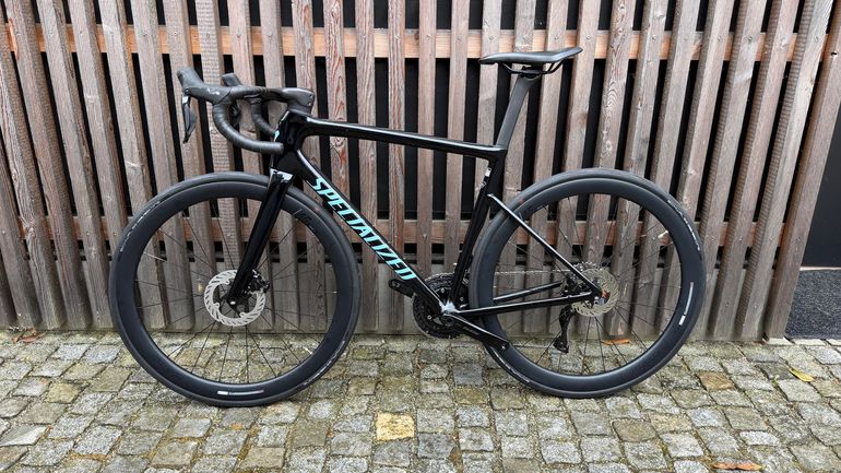 Used Specialized Tarmac SL8 Expert 2024 2024 Road & Gravel, Black — image 2 of 12