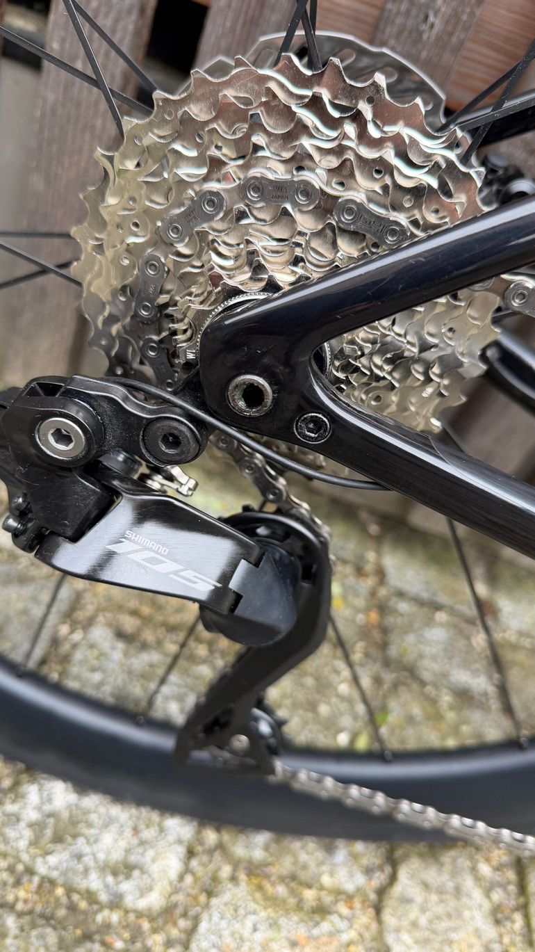 Used Specialized Tarmac SL8 Expert 2024 2024 Road & Gravel, Black — image 5 of 12