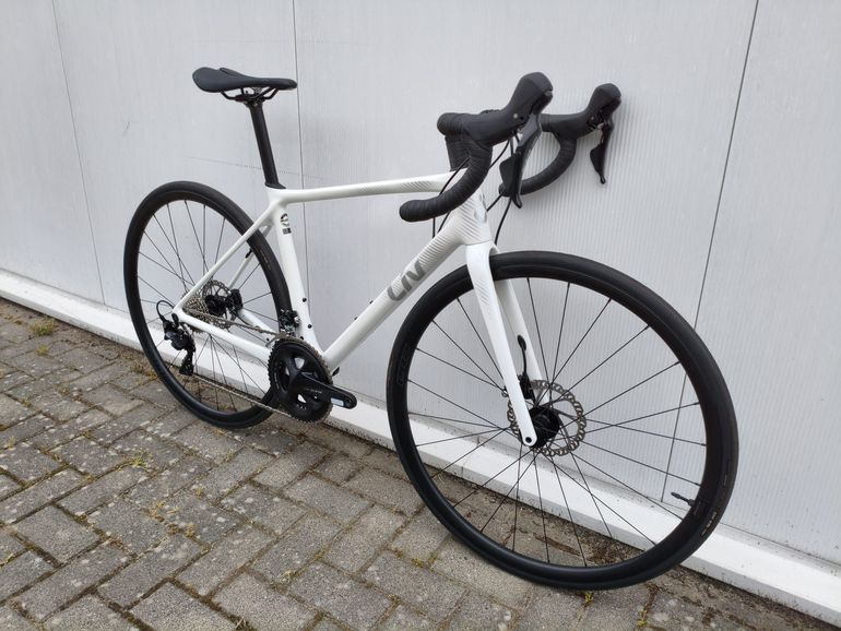 Used Liv Langma, Advanced Disc 2 2022 2022 Road & Gravel, White — image 2 of 12