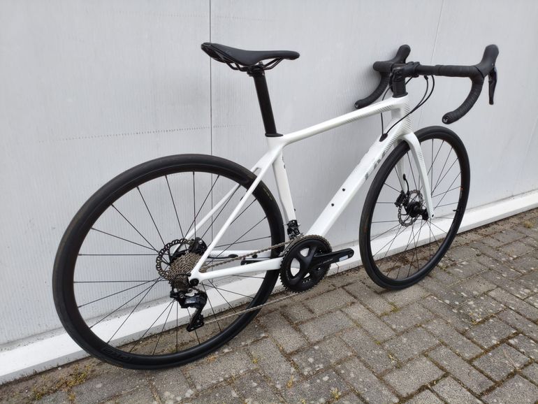 Used Liv Langma, Advanced Disc 2 2022 2022 Road & Gravel, White — image 3 of 12
