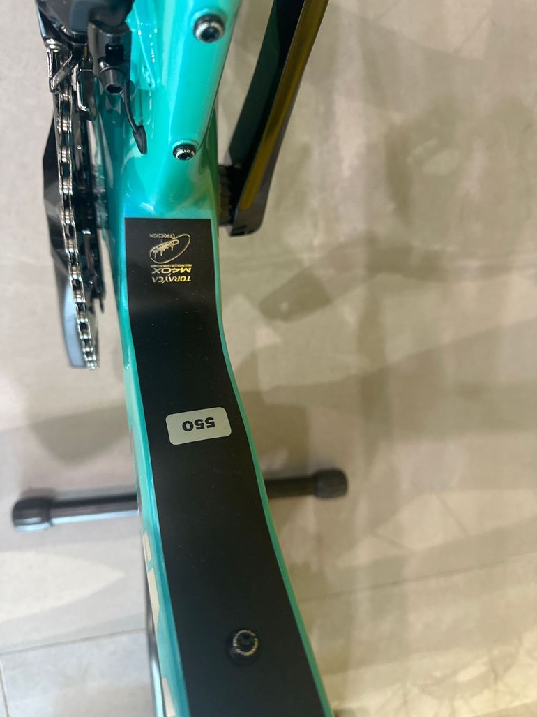 Used Pinarello DOGMA F DURA ACE Di2 2025 2025 Road & Gravel, Blue — image 4 of 5