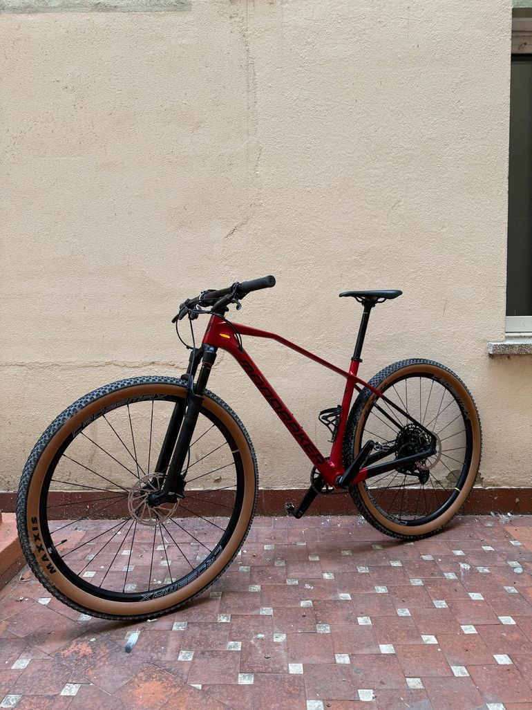 Used Mondraker CHRONO CARBON R 2022 2022 Mountainbike, Red, 29 — image 2 of 6