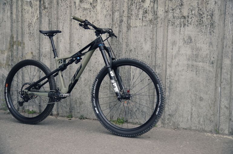 Used KTM Prowler Master 2020 2020 Mountainbike, Green, 29 — image 2 of 25
