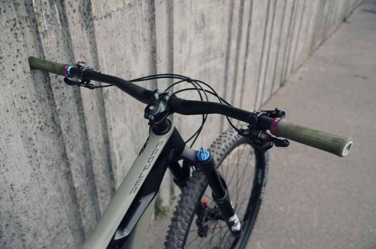 Used KTM Prowler Master 2020 2020 Mountainbike, Green, 29 — image 3 of 25