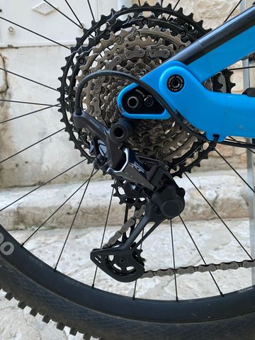 Used Canyon Neuron CF 9 2021 2021 Mountainbike, Blue, 27.5, 29 — image 3 of 17