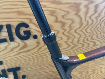 Used Giant Revolt Advanced 1 2023 2023 Road & Gravel — image 4 of 9
