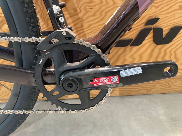 Used Giant Revolt Advanced 1 2023 2023 Road & Gravel — image 2 of 9