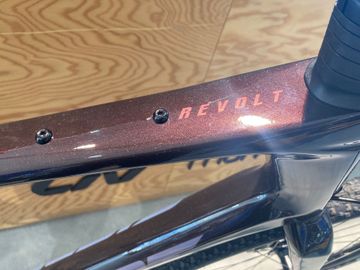 Tweedehands Giant Revolt Advanced 1 2023 2023 Road & Gravel — afbeelding 5 van 9