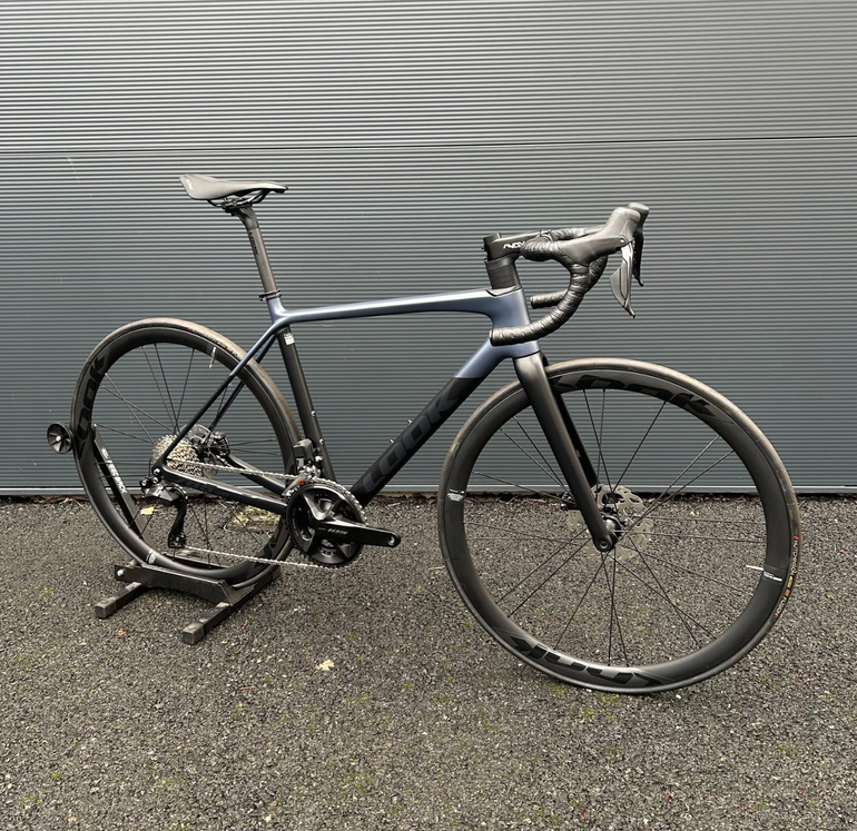 Used Look 785 Huez 105 Di2 2025 2025 Road & Gravel, Blue — image 1 of 4