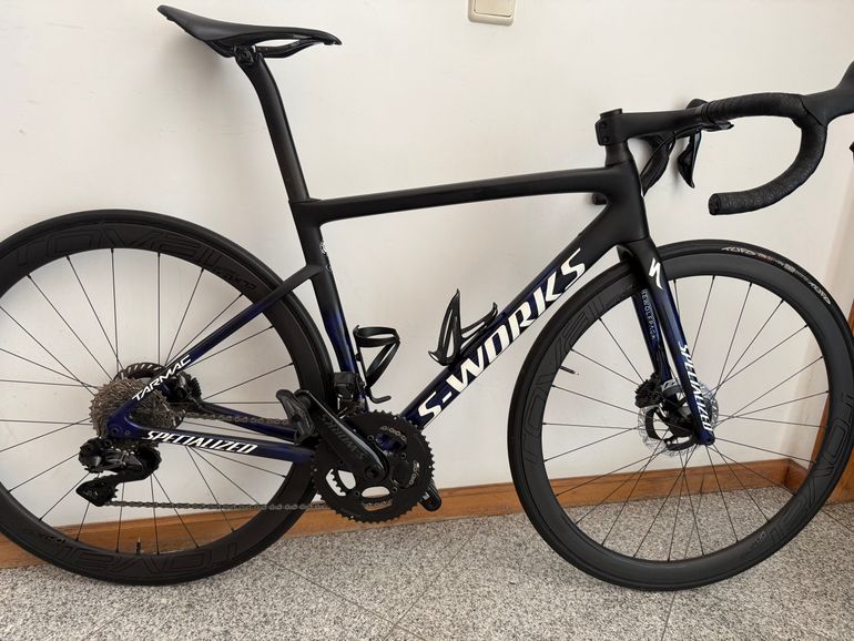 Used Specialized S-Works Tarmac SL6 Disc - Dura Ace Di2 2020 2020 Road & Gravel — image 1 of 10