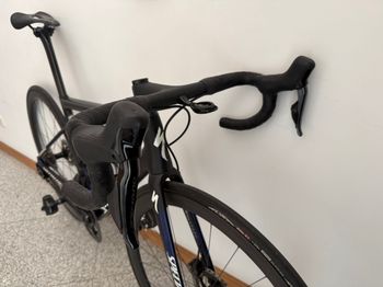 Used Specialized S-Works Tarmac SL6 Disc - Dura Ace Di2 2020 2020 Road & Gravel — image 4 of 10