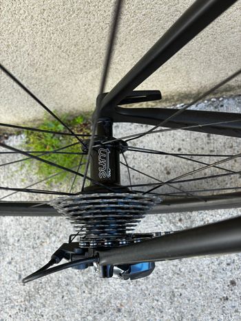 Used Canyon Canyon Ultimate CF SL 8 Ultegra 2018 Road & Gravel, Nero — image 3 of 4