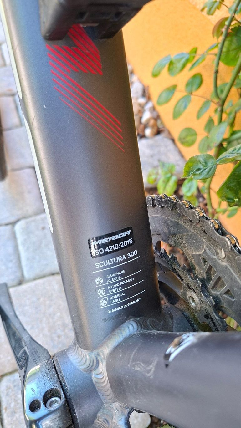 Used Merida SCULTURA 300 2020 2020 Road & Gravel, Red — image 6 of 7