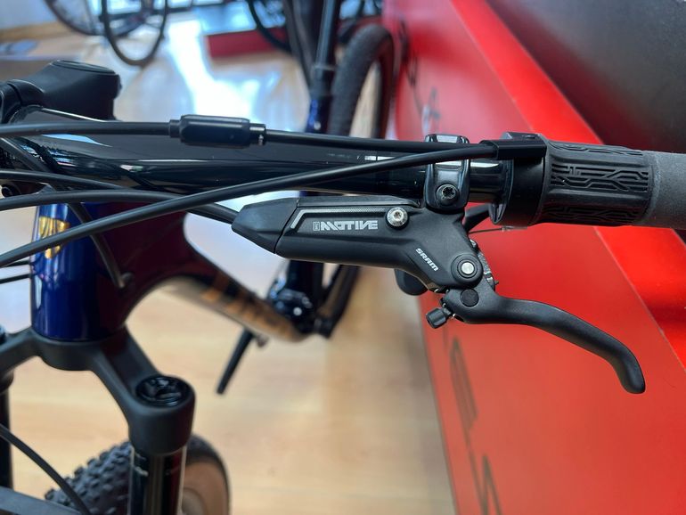 Used Trek Supercaliber SL 9.7 GX AXS Gen 2 2026 2026 Mountainbike, Blue, 29 — image 5 of 10