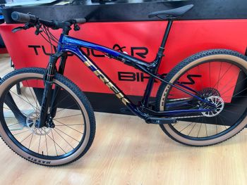 Used Trek Supercaliber SL 9.7 GX AXS Gen 2 2026 2026 Mountainbike, Blue, 29 — image 7 of 10