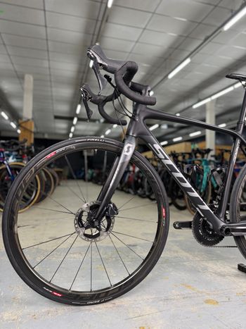 Used Scott Addict 10 disc 2020 2020 Road & Gravel, Black — image 17 of 22