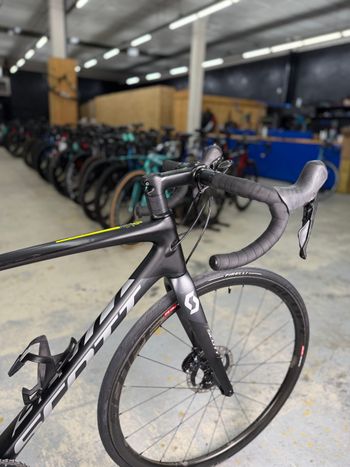 Used Scott Addict 10 disc 2020 2020 Road & Gravel, Black — image 8 of 22