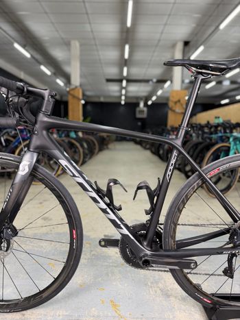 Used Scott Addict 10 disc 2020 2020 Road & Gravel, Black — image 21 of 22