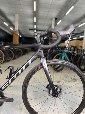 Used Scott Addict 10 disc 2020 2020 Road & Gravel, Black — image 6 of 22