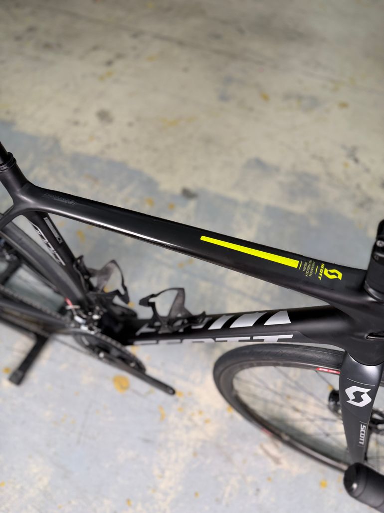 Used Scott Addict 10 disc 2020 2020 Road & Gravel, Black — image 15 of 22