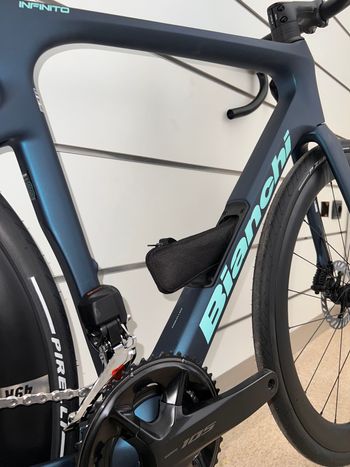 Used Bianchi Bianchi Infinito PRO 2027 Road & Gravel, Blue — image 3 of 7