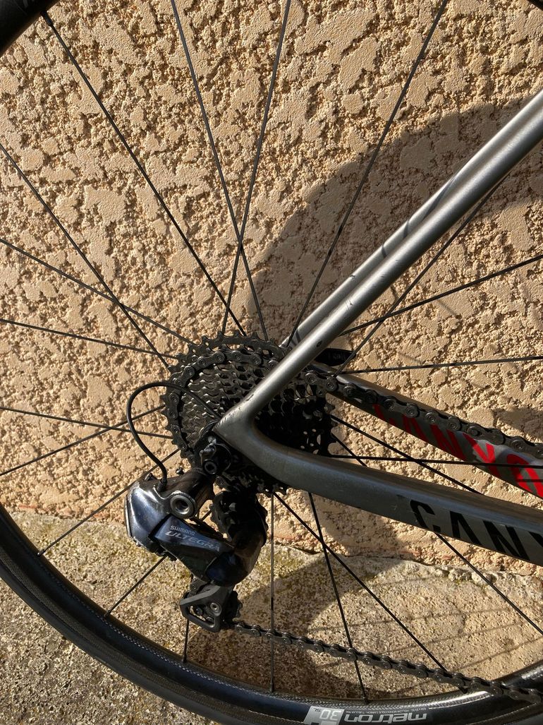 Used Canyon Canyon Ultimate CF SLX Di2 2015 Road & Gravel, Grigio chiaro — image 3 of 7