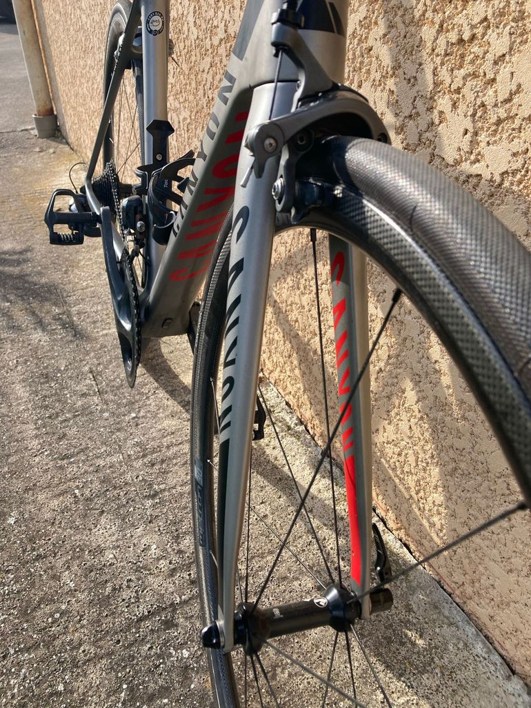 Used Canyon Canyon Ultimate CF SLX Di2 2015 Road & Gravel, Grigio chiaro — image 6 of 7