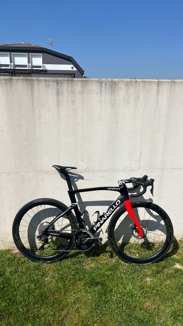 Brugt Pinarello DOGMA F DURA ACE Di2 Disc 2024 2024 Road & Gravel