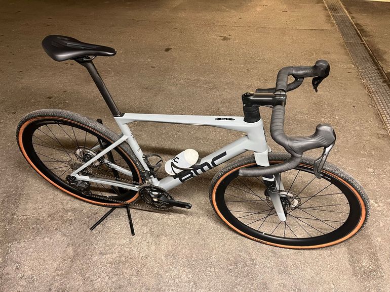 Used BMC Kaius 01 THREE 2026 2026 Road & Gravel, Light Gray — image 2 of 9