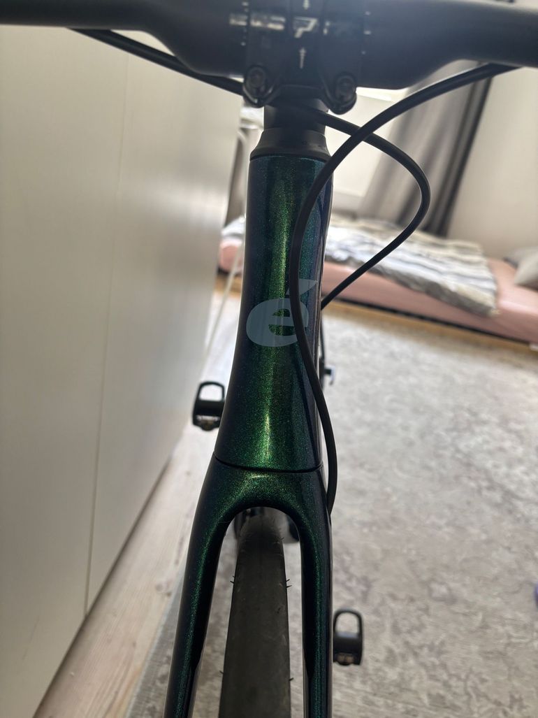 Used Cervélo Caledonia Shimano 105 Di2 2023 Road & Gravel, Grün — image 7 of 9