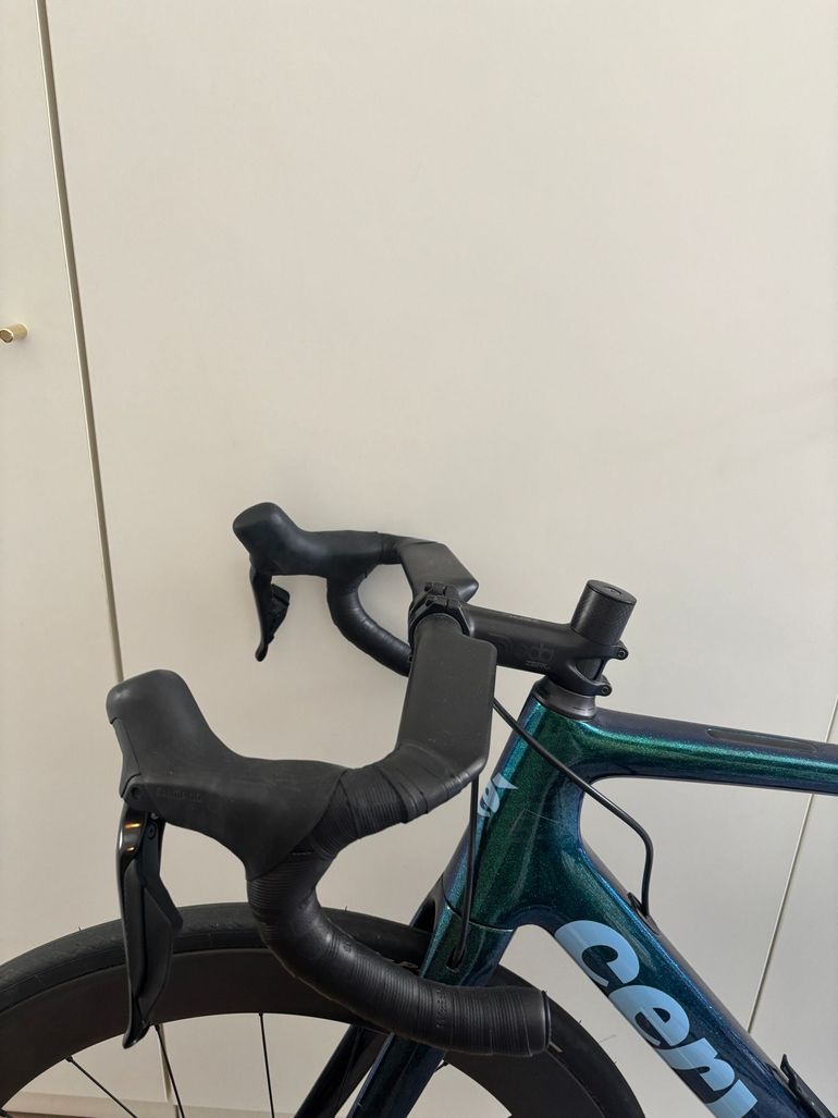 Used Cervélo Caledonia Shimano 105 Di2 2023 Road & Gravel, Grün — image 3 of 9