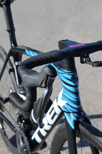 Used Trek Émonda SLR 7 eTap 2021 2021 Road & Gravel — image 7 of 10