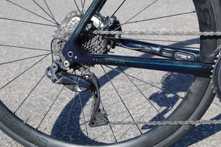 Used Trek Émonda SLR 7 eTap 2021 2021 Road & Gravel — image 4 of 10