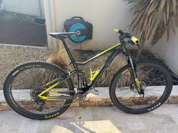 Używany Scott Spark 970 2021 2021 MTB
