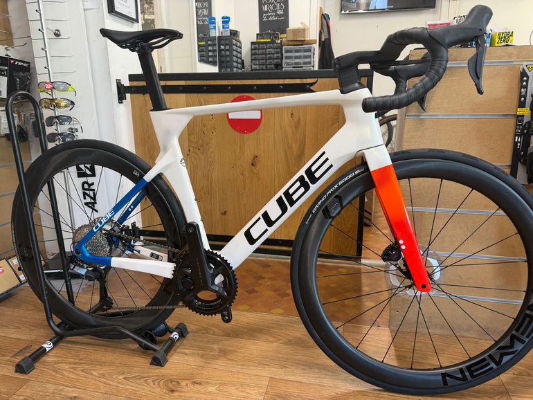 Used CUBE Litening Shimano Ultegra Di2 2026 Road & Gravel, White — image 1 of 4