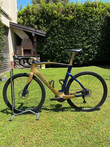 Käytetty Pinarello Dogma Shimano Ultegra Di2 2024 Road & Gravel — kuva 2 / 11