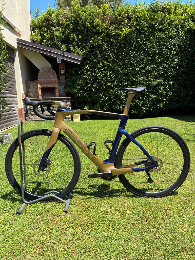 Used Pinarello Dogma Shimano Ultegra Di2 2024 Road & Gravel, Blue — image 2 of 11
