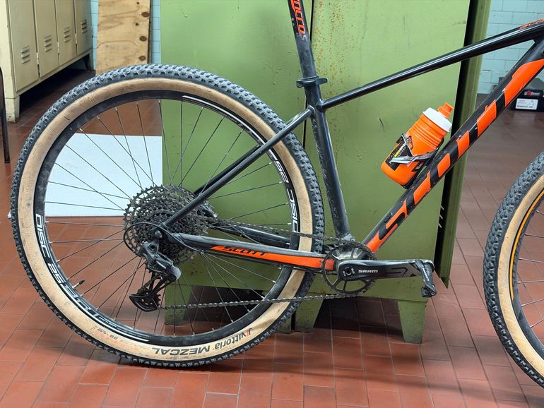Used Scott Scale 960 2020 2020 Mountainbike, Black, 29 — image 2 of 5
