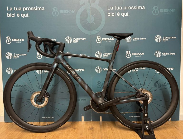 Used Scott Addict RC 10 2025 2025 Road & Gravel, Black — image 14 of 16